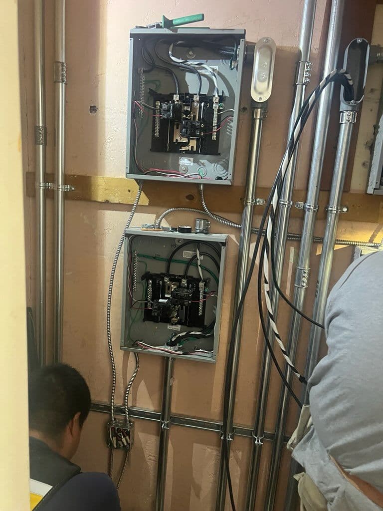 Gallery photos for Efficient Subpanel Replacement in Multifamily Complex: Image #3